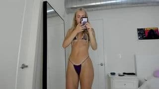 Image of ariah_is_blonde